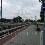 SOLYMÁRON a VASÚTÁLLOMÁS közelében irodák, bemutatótermek, raktárak, üzlethelyiségek kiadók. 