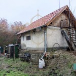 Természet közeli mézeskalács házikó eladó Rácalmáson!
